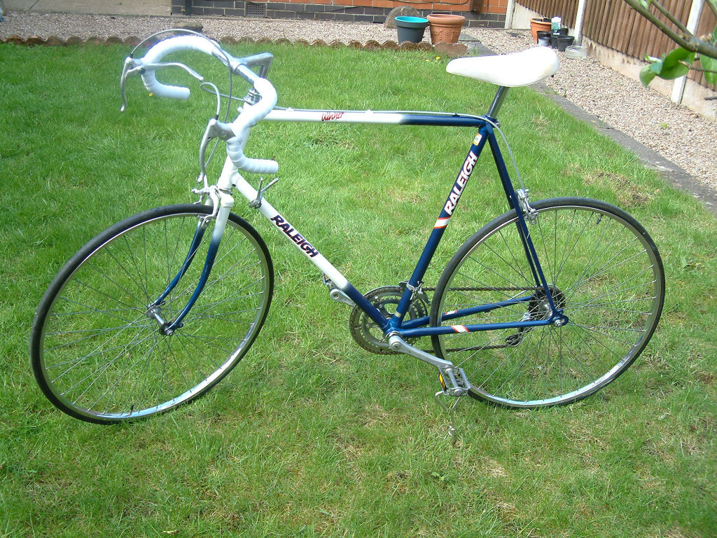 raleigh winner road bike